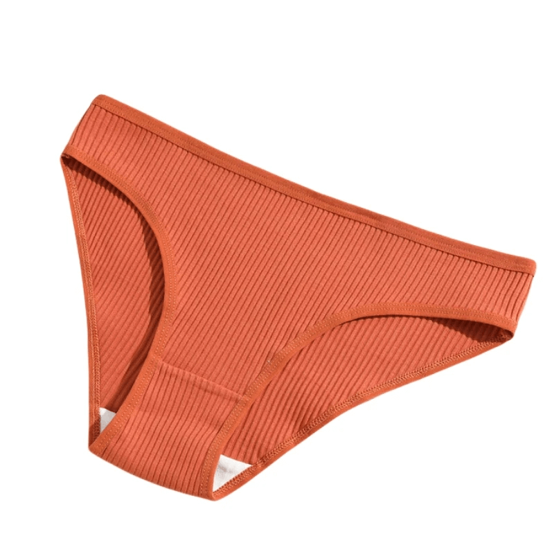 Breathable solid color ribbed cotton panties, SF2175. Soft stretch, low waist design for a perfect fit. Ideal for modern women.